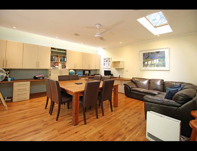 7 BEDROOM HOUSE FOR SALE IN ORCHARDS